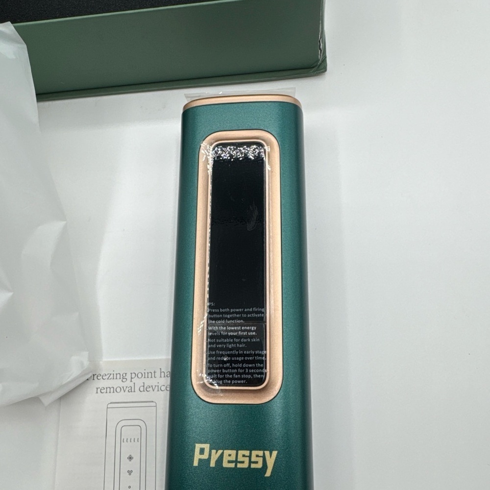 Pressy Hair Styling Tool in Green Box - Picture 10 of 11